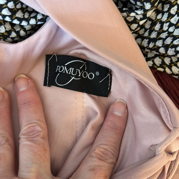 Elegant Pink Strapless Wedding Dress by Pomuyoo - Picture 3 of 8